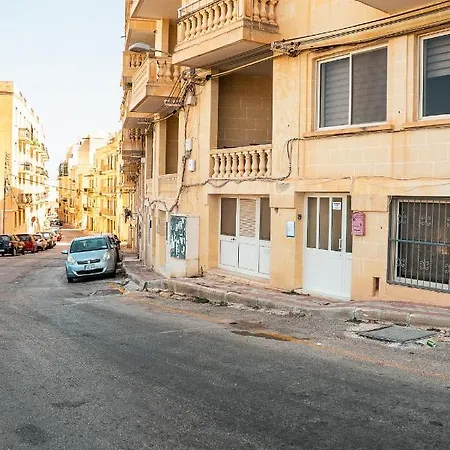 Daire A Seaside With Country Views