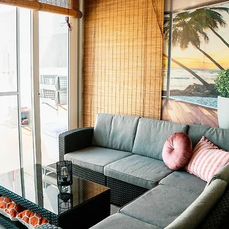 A Seaside With Country Views Lejlighed *